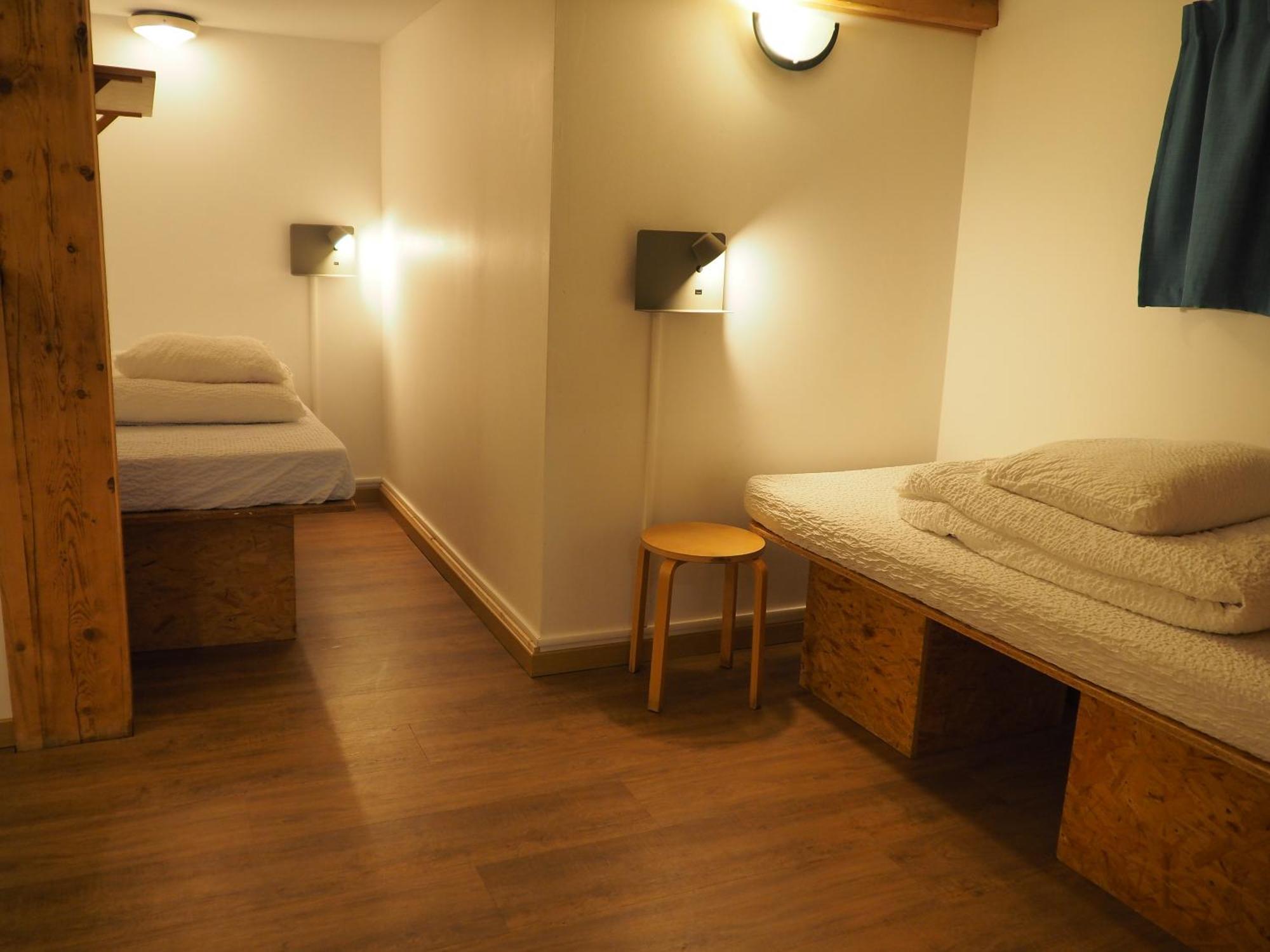 Auberge De Jeunesse Hi لا كلوساز المظهر الخارجي الصورة